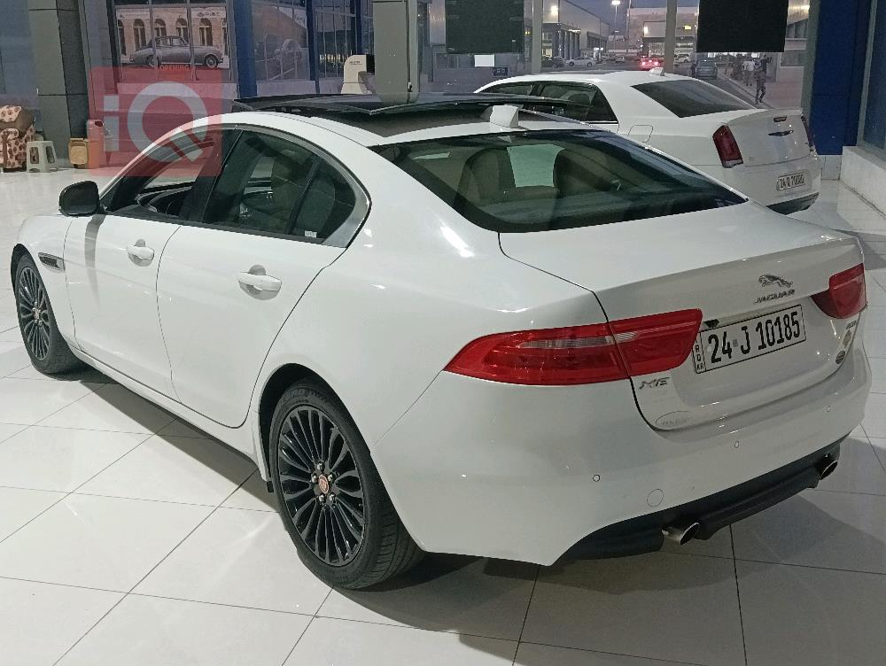 Jaguar XE